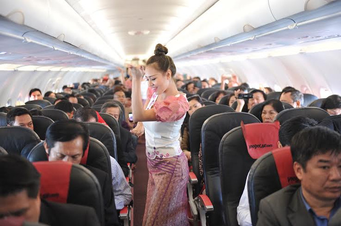Sự xuất hiện của Vietjet với chính sách giá vé tiết kiệm, hợp lý đã góp phần thúc đẩy du lịch phát triển. Sự xuất hiện của Vietjet với chính sách giá vé tiết kiệm, hợp lý đã góp phần thúc đẩy du lịch phát triển.