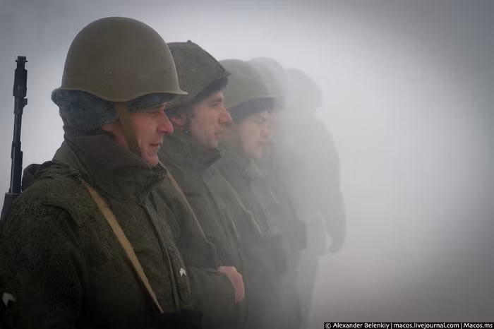 Thực hành nội dung trinh sát, sử dụng vũ khí tấn công bộ binh, bắn tỉa