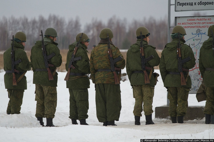 Thực hành nội dung trinh sát, sử dụng vũ khí tấn công bộ binh, bắn tỉa Thực hành nội dung trinh sát, sử dụng vũ khí tấn công bộ binh, bắn tỉa