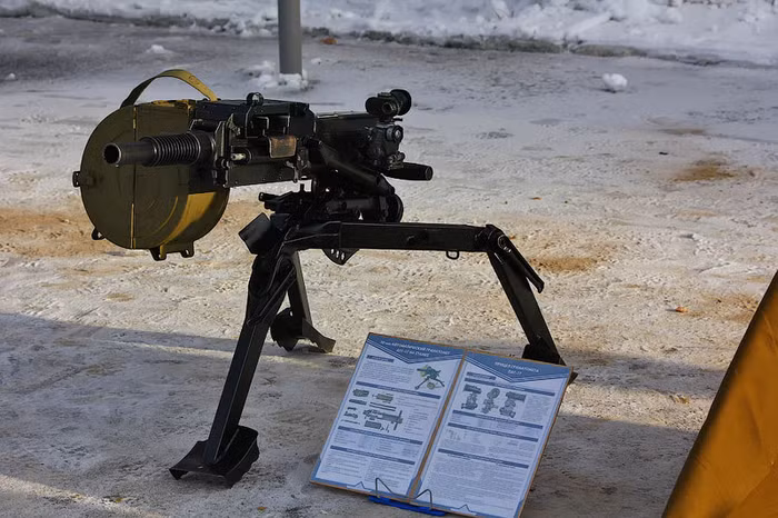 Súng máy đại liên.