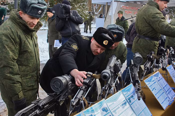 Trang bị cho lực lượng bắn tỉa.