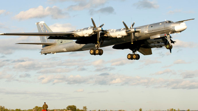 Máy bay ném bom TU-95 Bear của Nga Máy bay ném bom TU-95 Bear của Nga