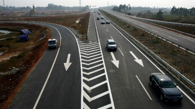 Cao tốc Hà Nội - Lào Cai sắp thông xe: Nhiều băn khoăn về mức phí. Ảnh: Vietnamnet