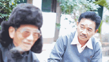 Bộ phim Bão qua làng quy tụ nhiều gương mặt nghệ sỹ được biết đến.