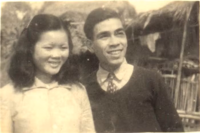 Cố nhạc sĩ Hoàng Hà và vợ trong ngày cưới.