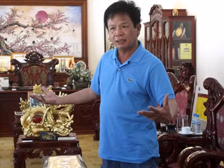 Ông Đào Hồng Tuyển: 'Tôi ủng hộ bằng tất cả những gì tôi có'. Ông Đào Hồng Tuyển: 'Tôi ủng hộ bằng tất cả những gì tôi có'.