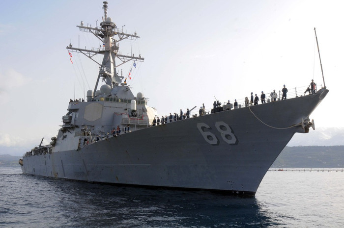 Khu trục hạm USS The Sullivans (DDG-68) của Hải quân Mỹ đang có mặt tại Vịnh Souda Hy Lạp ngày 24/1/2012 Khu trục hạm USS The Sullivans (DDG-68) của Hải quân Mỹ đang có mặt tại Vịnh Souda Hy Lạp ngày 24/1/2012