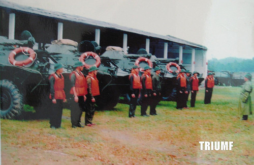 Trang bị tăng, thiết giáp trong các quân, binh chủng của Quân Đội Nhân Dân Việt Nam Trang bị tăng, thiết giáp trong các quân, binh chủng của Quân Đội Nhân Dân Việt Nam