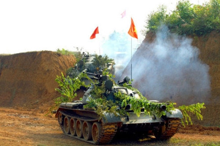 Trang bị tăng, thiết giáp trong các quân, binh chủng của Quân Đội Nhân Dân Việt Nam Trang bị tăng, thiết giáp trong các quân, binh chủng của Quân Đội Nhân Dân Việt Nam