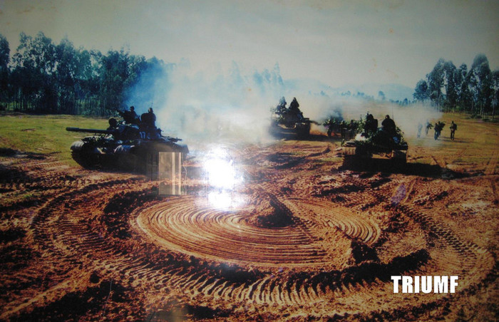 Trang bị tăng, thiết giáp trong các quân, binh chủng của Quân Đội Nhân Dân Việt Nam Trang bị tăng, thiết giáp trong các quân, binh chủng của Quân Đội Nhân Dân Việt Nam