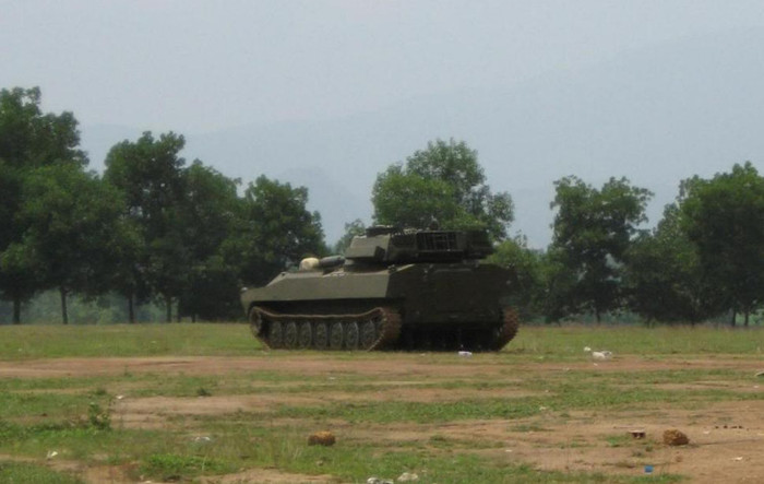 Trang bị tăng, thiết giáp trong các quân, binh chủng của Quân Đội Nhân Dân Việt Nam Trang bị tăng, thiết giáp trong các quân, binh chủng của Quân Đội Nhân Dân Việt Nam