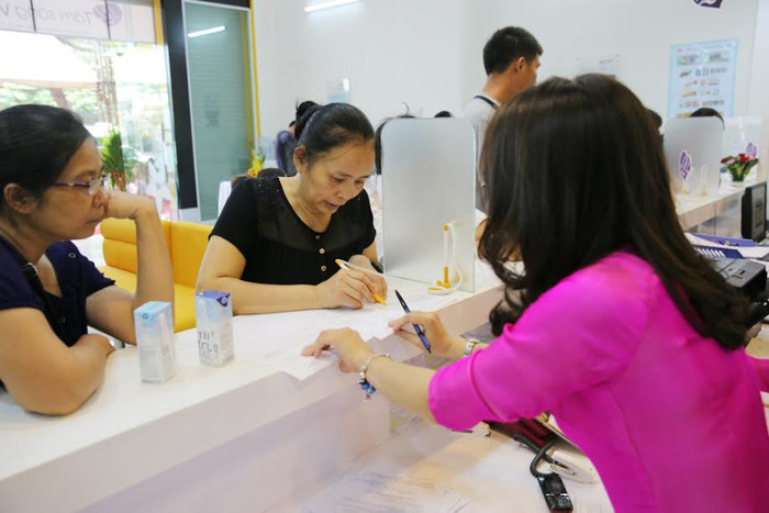 Các khách hàng đến giao dịch trong ngày khai trương Chi nhánh BAC A BANK tại tỉnh Thái Nguyên. Các khách hàng đến giao dịch trong ngày khai trương Chi nhánh BAC A BANK tại tỉnh Thái Nguyên.