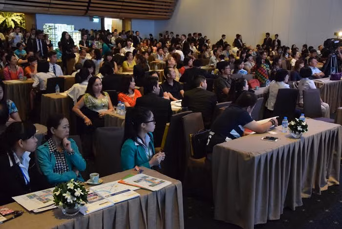 Sự kiện "Tri ân khách hàng và ưu đãi cho 100 khách VIP The GoldView” đã thu hút hơn 400 khách hàng tới tham dự. Chỉ tính riêng trong sự kiện, đã có hơn 100 khách hàng giao dịch thành công.