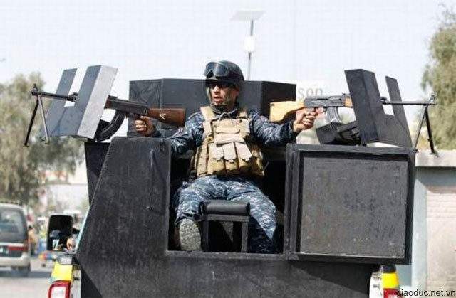 Hai tay hai súng Hai tay hai súng