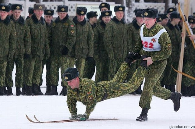 Trượt tuyết bằng tay Trượt tuyết bằng tay