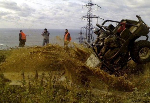 Đây mới đích thực là xe việt dã Đây mới đích thực là xe việt dã