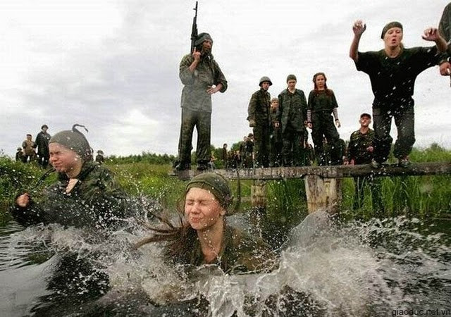 Không vui lắm khi buộc phải xuống nước Không vui lắm khi buộc phải xuống nước