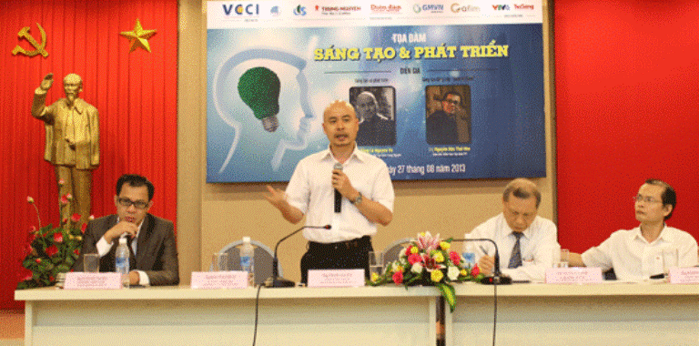 Ông Đặng Lê Nguyên Vũ – Chủ tịch Tập đoàn Trung Nguyên trăn trở: Tại sao có người thành công - kẻ thất bại? Tại sao có nước giàu - nước nghèo? Tại sao Việt Nam lại mãi nghèo? Làm thế nào để trở thành quốc gia vĩ đại, hùng cường, ảnh hưởng?... Ông Đặng Lê Nguyên Vũ – Chủ tịch Tập đoàn Trung Nguyên trăn trở: Tại sao có người thành công - kẻ thất bại? Tại sao có nước giàu - nước nghèo? Tại sao Việt Nam lại mãi nghèo? Làm thế nào để trở thành quốc gia vĩ đại, hùng cường, ảnh hưởng?...