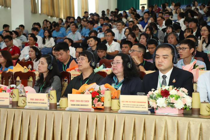 CBA 2025 thu hút hơn 300 đại biểu trong và ngoài nước. a4c4b982d6705e2e0761.jpg