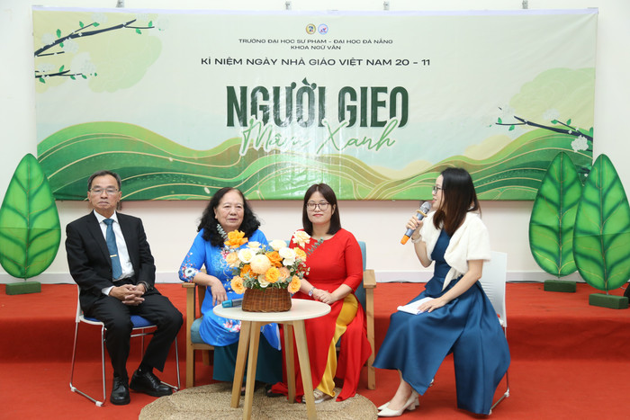 Chia sẻ của các thế hệ giảng viên Khoa Ngữ văn – Truyền thông nhân ngày Nhà giáo Việt Nam (20/11/2024) 1.jpg