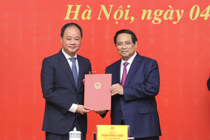 Thủ tướng trao Quyết định về việc tiếp nhận, bổ nhiệm ông Trần Hồng Thái, Phó Bí thư Tỉnh ủy, Chủ tịch HĐND tỉnh Lâm Đồng giữ chức Phó Chủ tịch Thường trực Viện Hàn lâm Khoa học và Công nghệ Việt Nam img0953-1756989250770248699702.jpg