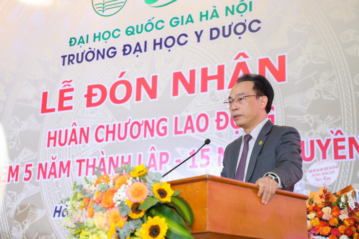 Phó Giáo sư, Tiến sĩ Hoàng Minh Sơn - Giám đốc Đại học Quốc gia Hà Nội phát biểu tại buổi lễ. Ảnh: VNU vnu-5-nam-thanh-lap-ump-100.jpg