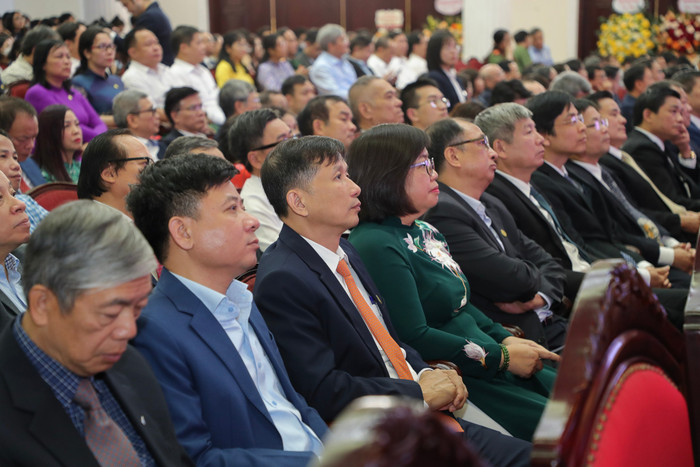 Ngày 27/10, Trường Đại học Y Dược - Đại học Quốc gia Hà Nội kỷ niệm 5 năm thành lập, 15 năm truyền thống. Ảnh: VNU vnu-5-nam-thanh-lap-ump-73.jpg