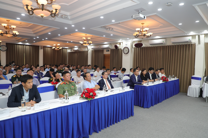 Ngày 22/8/2025, Đại học Quốc gia Hà Nội đã tổ chức lễ trao thỏa thuận hợp tác chiến lược và Hội thảo khoa học với chủ đề “Đảm bảo an ninh và tự chủ công nghệ sản xuất chip của Việt Nam trong tiến trình chuyển đổi số quốc gia” vnu-hoi-thao-ve-san-xuat-chip-tai-viet-nam-1.png