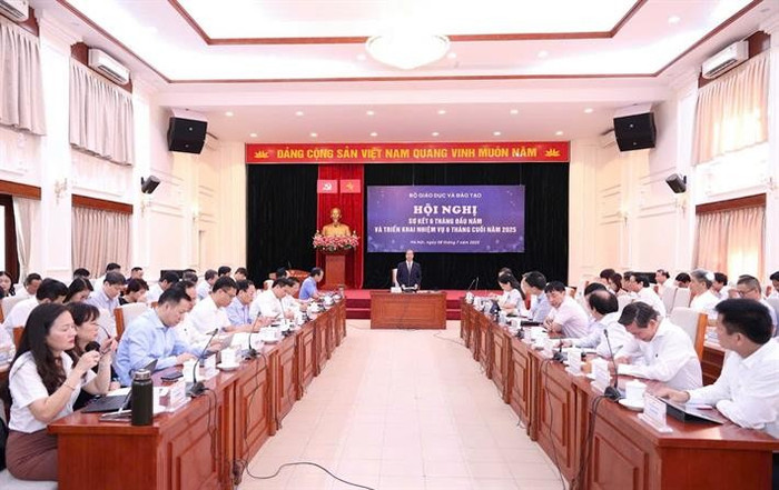Quang cảnh hội nghị 1.jpg
