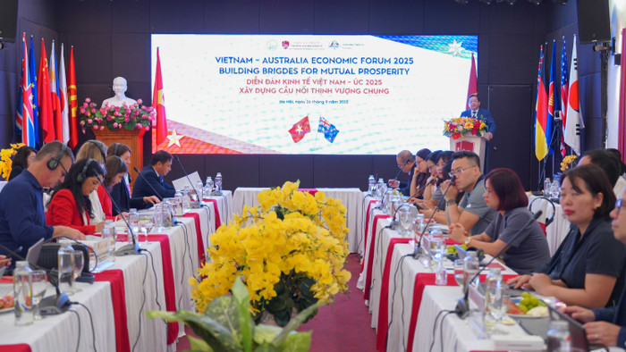 Ngày 26/9/2025 tại Hà Nội, Trường Đại học Kinh tế – Đại học Quốc gia Hà Nội (UEB) phối hợp cùng Đại sứ quán Úc tại Việt Nam, Đại sứ quán Việt Nam tại Úc và Phòng Thương mại Úc tại Việt Nam (AusCham) đã tổ chức Diễn đàn Kinh tế Việt Nam – Úc 2025 dsc08677.jpg