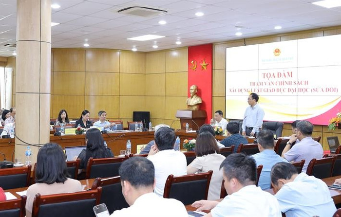 Quang cảnh tọa đàm 1.jpg