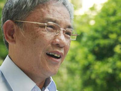 Nhà nghiên cứu văn hóa Vương Trí Nhàn. Nhà nghiên cứu văn hóa Vương Trí Nhàn.