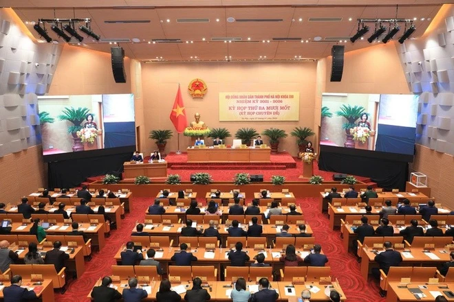 Toàn cảnh phiên họp. Ảnh: hanoimoi.vn.