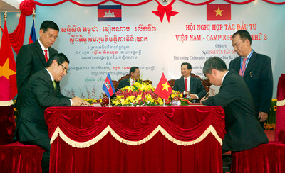 Theo TS. Lê Đăng Doanh nguồn lao động giá rẻ ở nước ta dồi dào, môi trường kinh doanh đã có sự cạnh tranh lành mạnh, nhưng sức hút đầu tư nước ngoài chưa lớn.