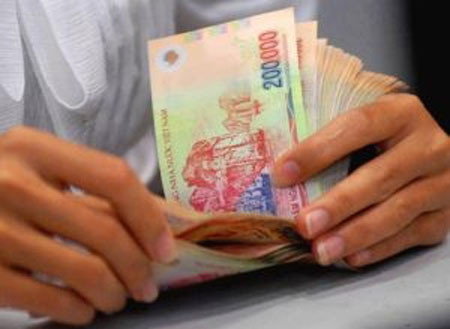 Theo TS. Cao Sỹ Kiêm năm nay thưởng tết sẽ không có thưởng “khủng" (Ảnh minh họa) Theo TS. Cao Sỹ Kiêm năm nay thưởng tết sẽ không có thưởng “khủng" (Ảnh minh họa)