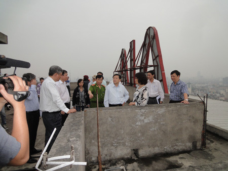 PCT thành phố Hà Nội - Nguyễn Văn Khôi thị sát tại chung cư 93 Lò Đúc PCT thành phố Hà Nội - Nguyễn Văn Khôi thị sát tại chung cư 93 Lò Đúc