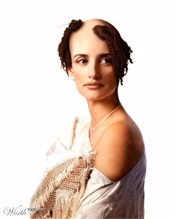 Thân hình mảnh mai và yêu kiều của cô gái thật không chê vào đâu được. Tuy nhiên, nếu cô gái trung thành với kiểu tóc này thì có hỏi 99/100 chàng trai đều nói rằng: "Tôi không thể yêu cô gái với mái tóc này được".