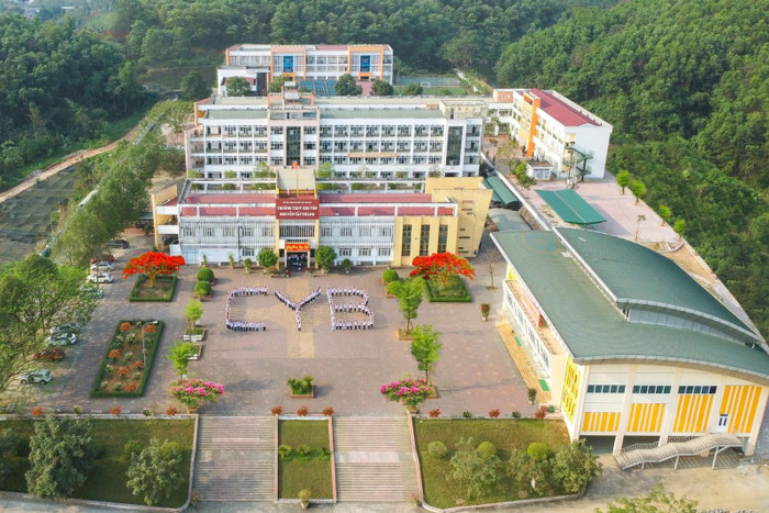 Trường Trung học phổ thông chuyên Nguyễn Tất Thành. Ảnh: NTCC. Trường Trung học phổ thông chuyên Nguyễn Tất Thành. Ảnh: NTCC.
