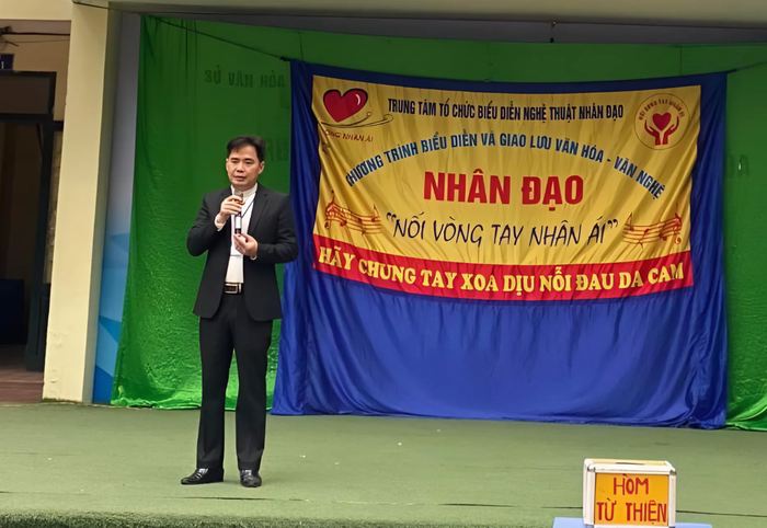 Thầy Nguyễn Thanh Bình, Hiệu trưởng Trường Trung học phổ thông Cẩm Lý (huyện Lục Nam, tỉnh Bắc Giang). (Ảnh website nhà trường) thầy thanh bình.png