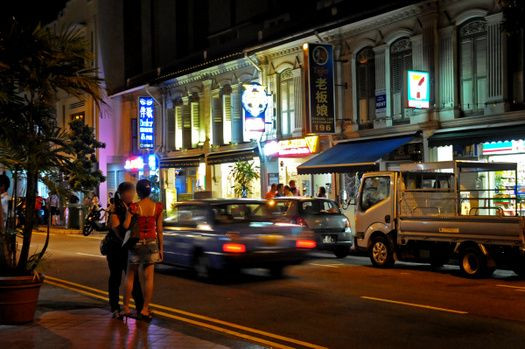 Joo Chiat vào buổi tối. Joo Chiat vào buổi tối.