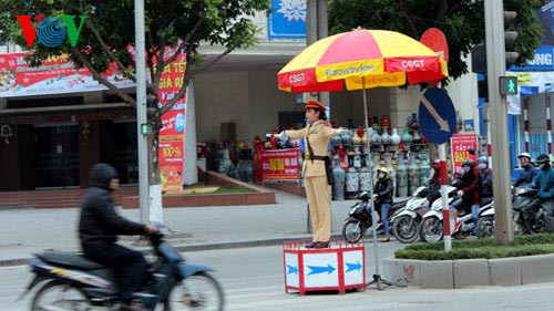 Thanh Hóa cũng đưa nữ CSGT xuống đường, Tin tức trong ngày, nu csgt thanh hoa, canh sat thanh hoa, nu csgt dan doan, nu csgt tphcm, ha noi tung nu csgt, nu csgt, csgt, dieu khien giao thong, canh sat ha noi, phan luong, cong an ha noi, bao, tin tuc, tin hot, tin hay, vn
