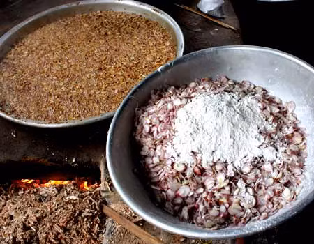 Hành trộn bột để nặng cân