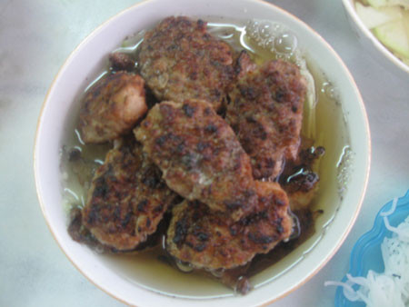 "Đệ nhất bún chả" Hà thành làm say lòng thực khách ảnh 2 "Đệ nhất bún chả" Hà thành làm say lòng thực khách ảnh 2