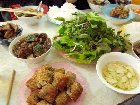 2. Bún chả Hà Nội - Đơn vị sở hữu: TP Hà Nội