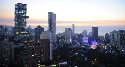 Cao 27 tầng nhưng nhiều tầng có chiều cao gấp đôi hoặc gấp ba các tầng khác, vì thế ngôi nhà cao tới 174m, tương đương chiều cao một ngôi nhà 40 tầng. Cao 27 tầng nhưng nhiều tầng có chiều cao gấp đôi hoặc gấp ba các tầng khác, vì thế ngôi nhà cao tới 174m, tương đương chiều cao một ngôi nhà 40 tầng.