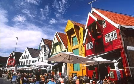 Stavanger, Na Uy, bữa ăn trưa nhanh: 32,30 USD 1kg gạo: 5,7 USD, cao hơn mức bình quân của thế giới 15, 5 %