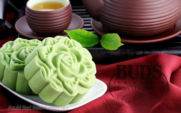 Ở TP.HCM, hộp bánh 4 chiếc này có giá 490 nghìn đồng. Ở TP.HCM, hộp bánh 4 chiếc này có giá 490 nghìn đồng.