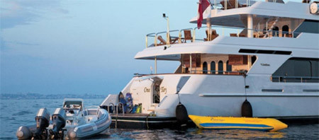 Du thuyền “One More Toy” được xem là một nơi lý tưởng để nghỉ ngơi. Du thuyền “One More Toy” được xem là một nơi lý tưởng để nghỉ ngơi.