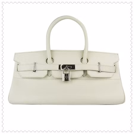 Một lý do nữa tạo nên sức hút cho Hermès Birkin là chúng chỉ được sản xuất với số lượng cực kì hạn chế đến mức người ta có cảm tưởng cơ hội để được sở hữu một chiếc túi xách này là không thể. Một lý do nữa tạo nên sức hút cho Hermès Birkin là chúng chỉ được sản xuất với số lượng cực kì hạn chế đến mức người ta có cảm tưởng cơ hội để được sở hữu một chiếc túi xách này là không thể.