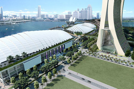 Khách sạn gồm một bể bơi khổng lồ dài 151m trên đỉnh, một kênh đào trong nhà, một bảo tàng hình giống bông hoa sen, các cửa hiệu, nhà hát, rạp chiếu phim, và một casino siêu lớn, siêu hiện đại. Khách sạn gồm một bể bơi khổng lồ dài 151m trên đỉnh, một kênh đào trong nhà, một bảo tàng hình giống bông hoa sen, các cửa hiệu, nhà hát, rạp chiếu phim, và một casino siêu lớn, siêu hiện đại.